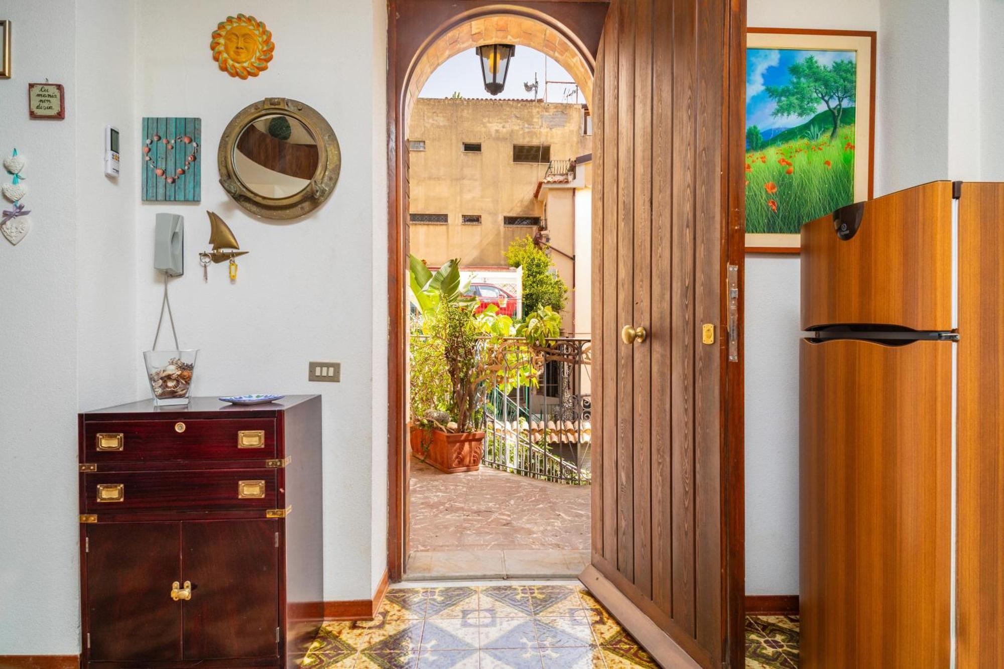 Casa Florio Apartment ตาออร์มินา ภายนอก รูปภาพ